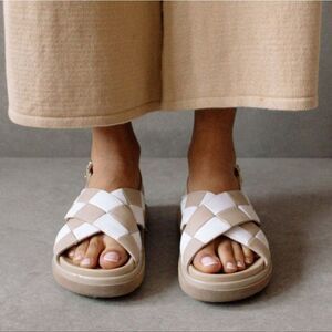 ALOHAS Marshmallow Scacchi Sandals Stone Beige Ivory Size 39